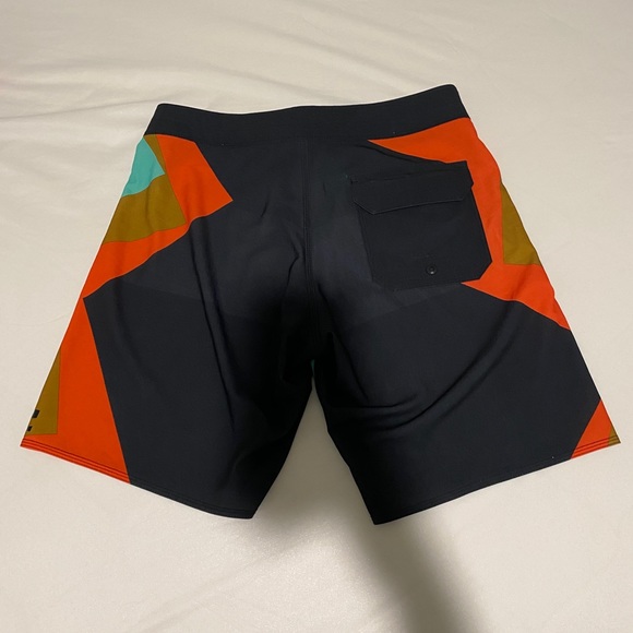 billabong airlite boardshort trunk 28 - Picture 2 of 3